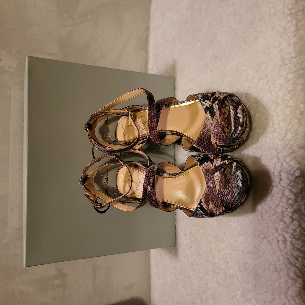 Jessica Simpson Finlay ~ Strappy Python Print Sz … - image 3